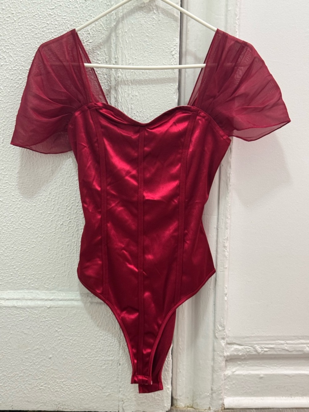 SHEIN Crimson Satin Mesh Puff-Sleeve Bodysuit - Picture 2 of 5